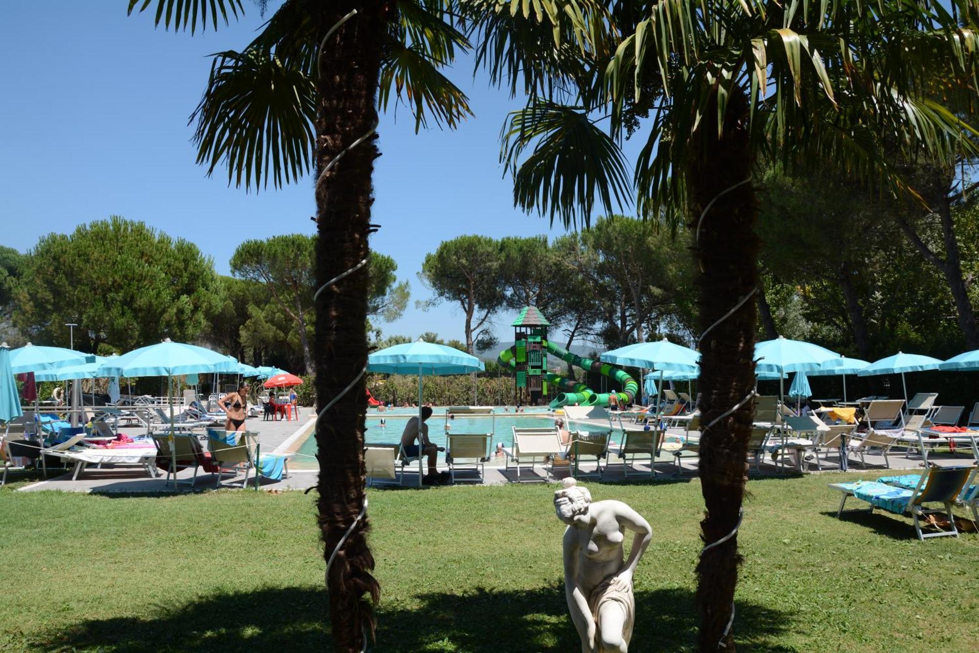 Camping Badiaccia Village Castiglione del Lago Buitenkant foto
